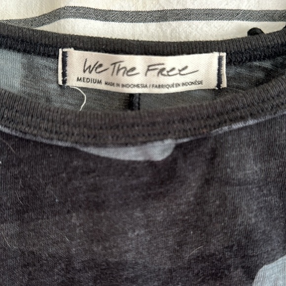 WE the FREE CAMO SHIRT - Picture 2 of 6